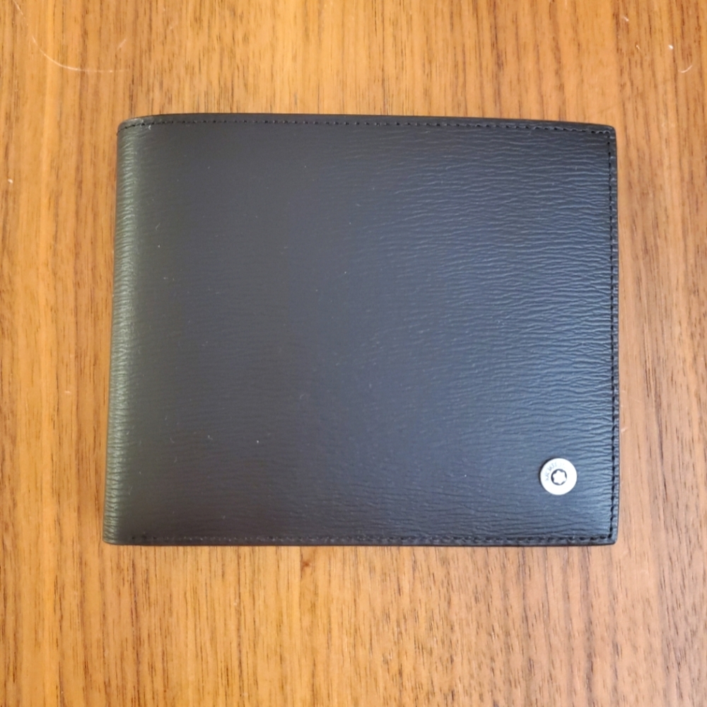 Brand New 100% Authentic Montblanc  Black Leather Slim 8CC Card Wallet